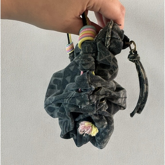 Y2K Retro O’NEILL Tribal Pattern Scrunch Purse - Picture 4 of 8